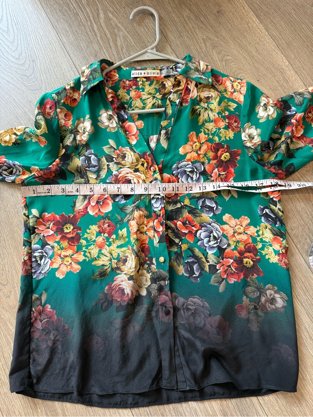 ALICE + OLIVIA Silk Eloise Floral Button-Down Blouse Size Small - Picture 9 of 12